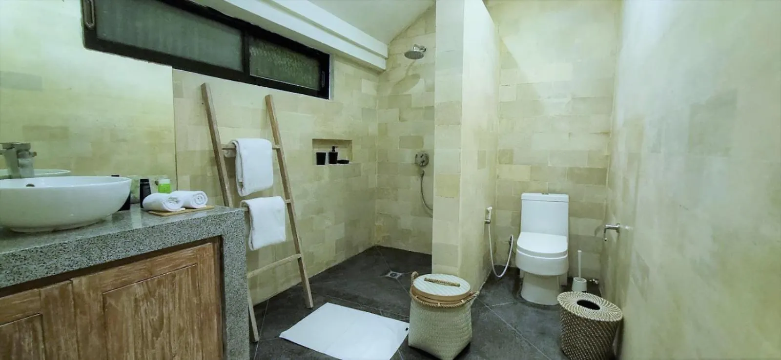 Tropical 2Br Private Pool Villa In Central Seminyak
